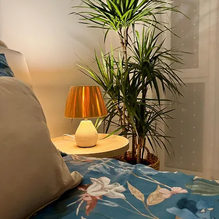 Daire Spacious Soho Gem - Center - Free Parking *