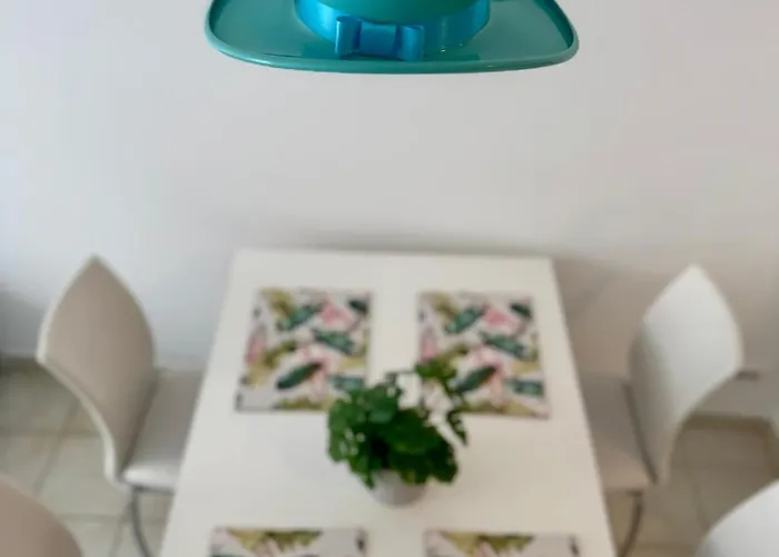 Spacious Soho Gem - Center - Free Parking Apartament *