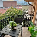 Spacious Soho Gem - Center - Free Parking Apartamento Budapest