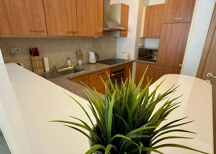 Spacious Soho Gem - Center - Free Parking Daire